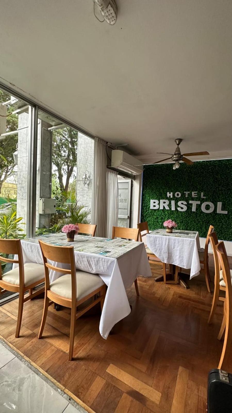 Hotel Bristol Córdoba Luaran gambar